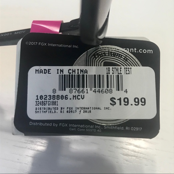 NWT Foster Grant sunglasses with MAXBLOCK - Picture 4 of 5